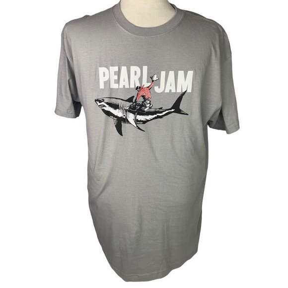 M&O Other - Large M&O Gold Men's Gray Short Sleeve Pearl Jam Tshirt Shark Cowboy